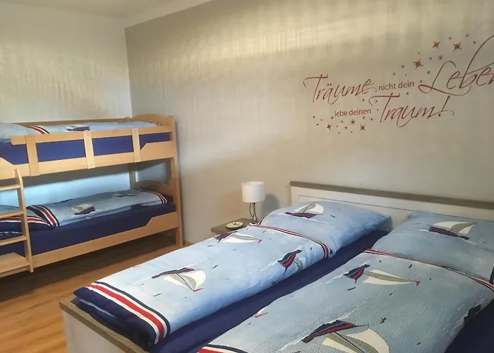 Tauchen Im Kreidesee, Keine Monteuerunterkunft * Hemmoor